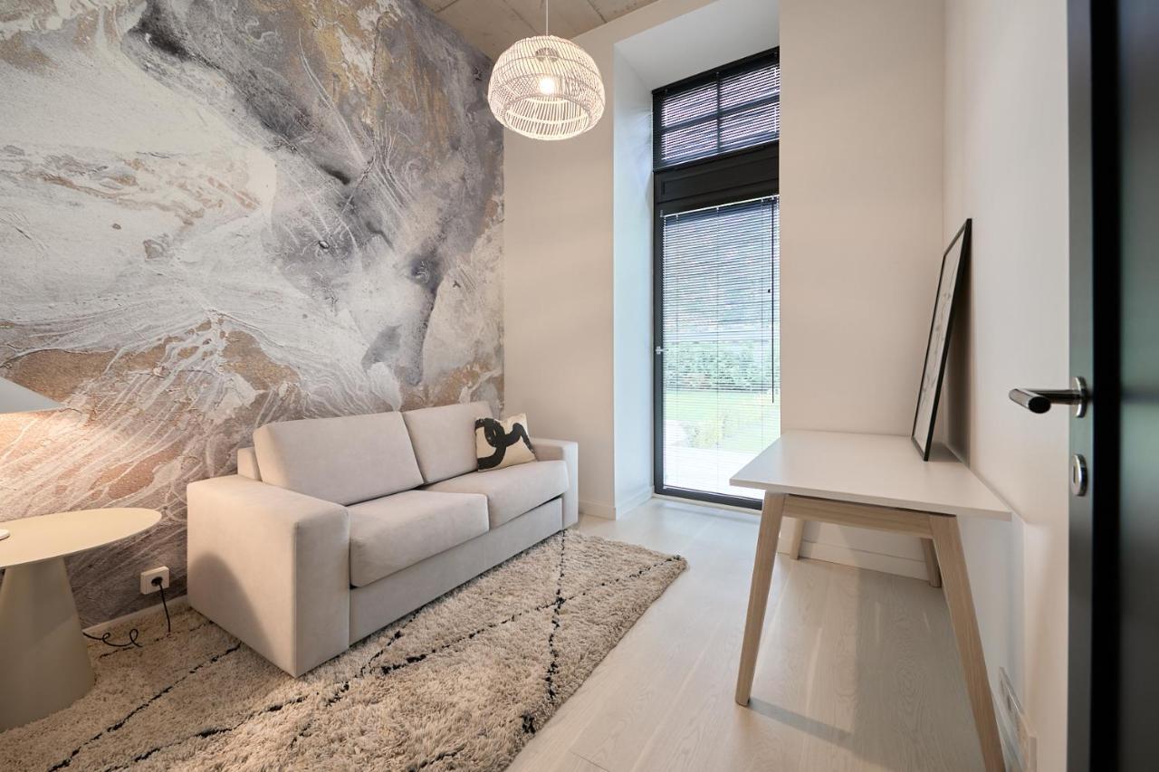 High Ceiling Loft With Its Own Backyard And A Terrace Διαμέρισμα Ταλίν Εξωτερικό φωτογραφία