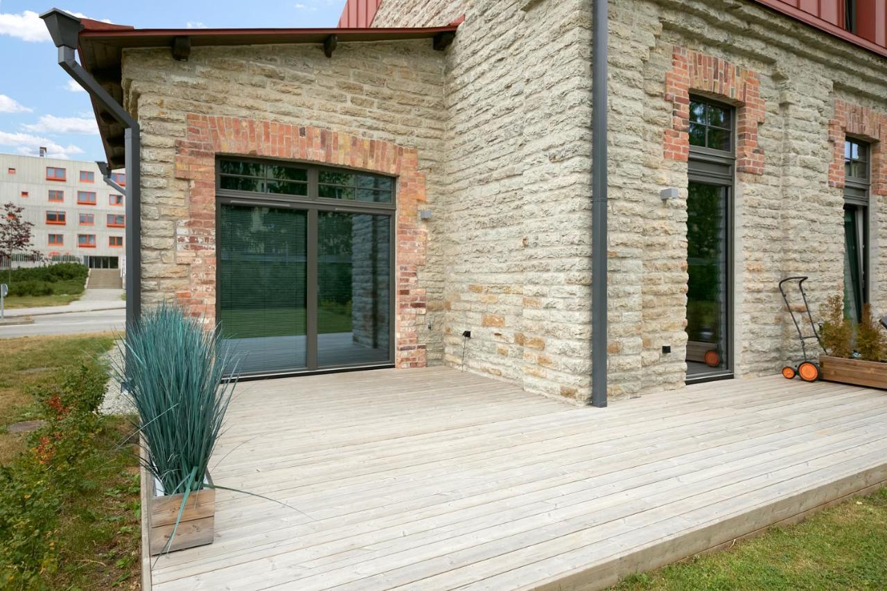 High Ceiling Loft With Its Own Backyard And A Terrace Διαμέρισμα Ταλίν Εξωτερικό φωτογραφία