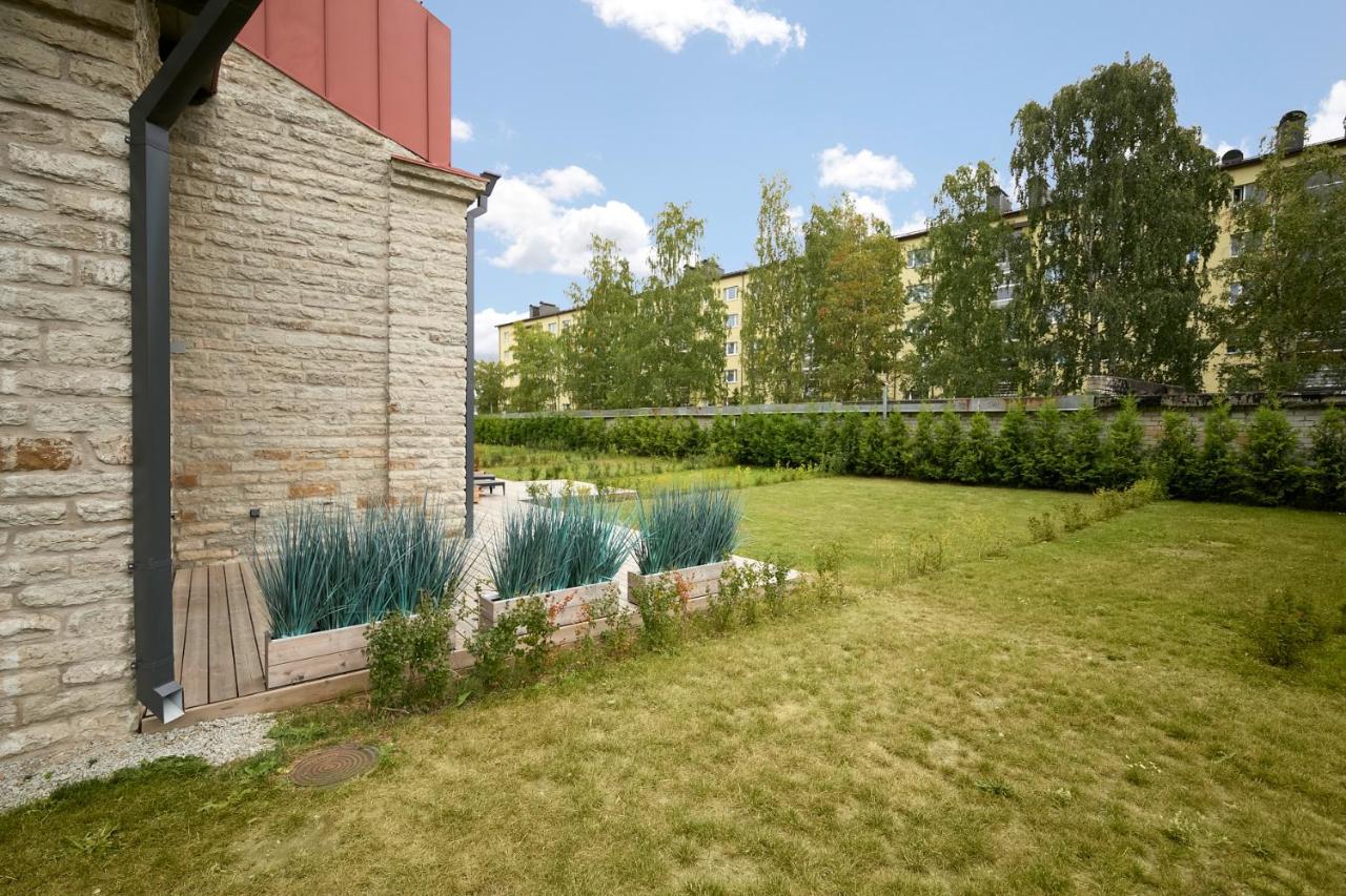 High Ceiling Loft With Its Own Backyard And A Terrace Διαμέρισμα Ταλίν Εξωτερικό φωτογραφία