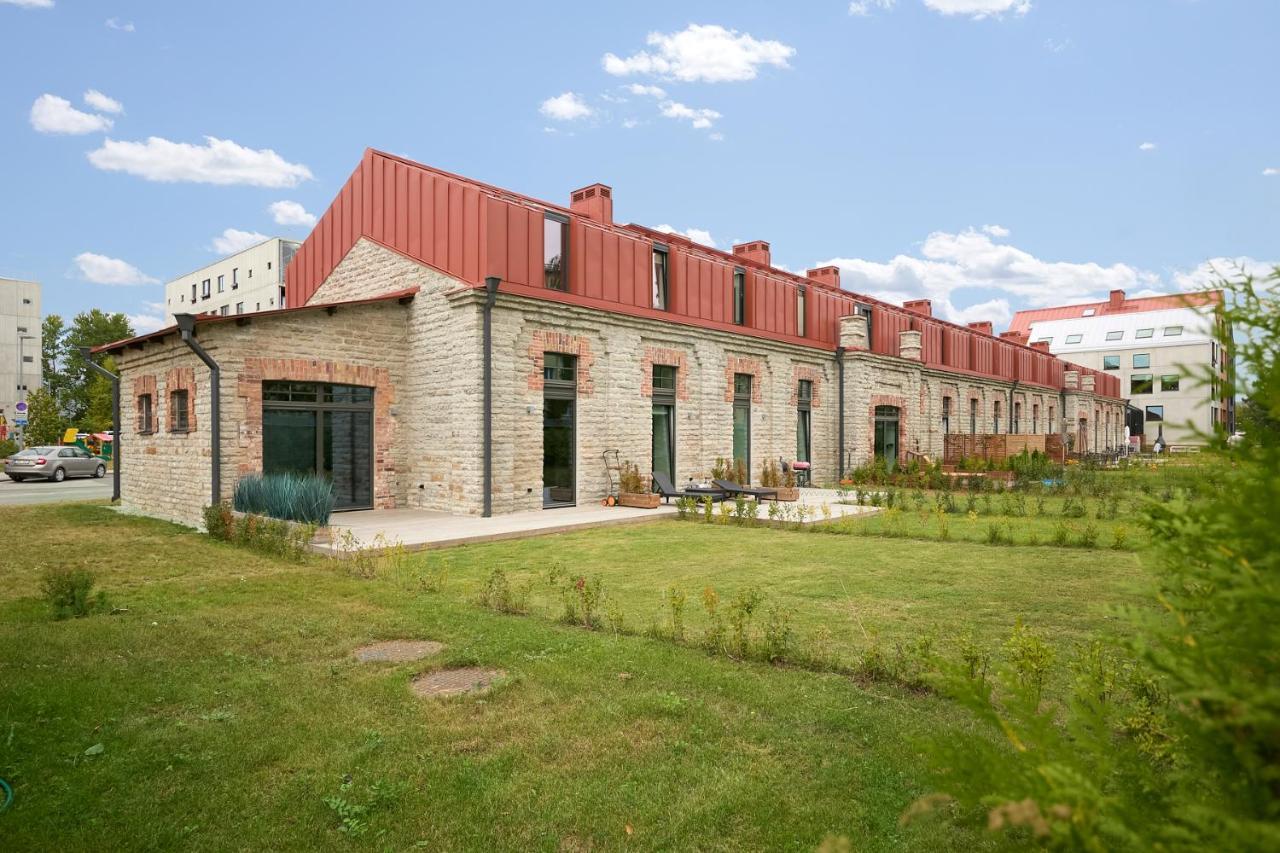 High Ceiling Loft With Its Own Backyard And A Terrace Διαμέρισμα Ταλίν Εξωτερικό φωτογραφία